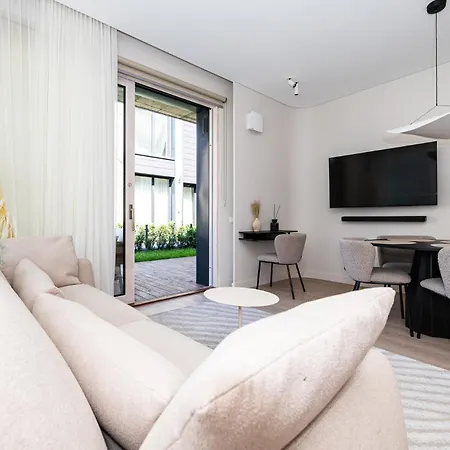 Cohost L Vanagupes Vilos With Terrace *