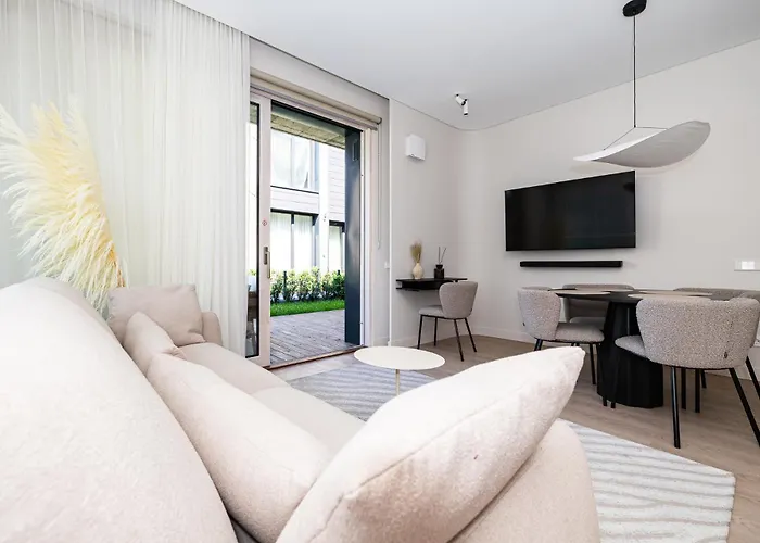 Cohost L Vanagupes Vilos With Terrace *